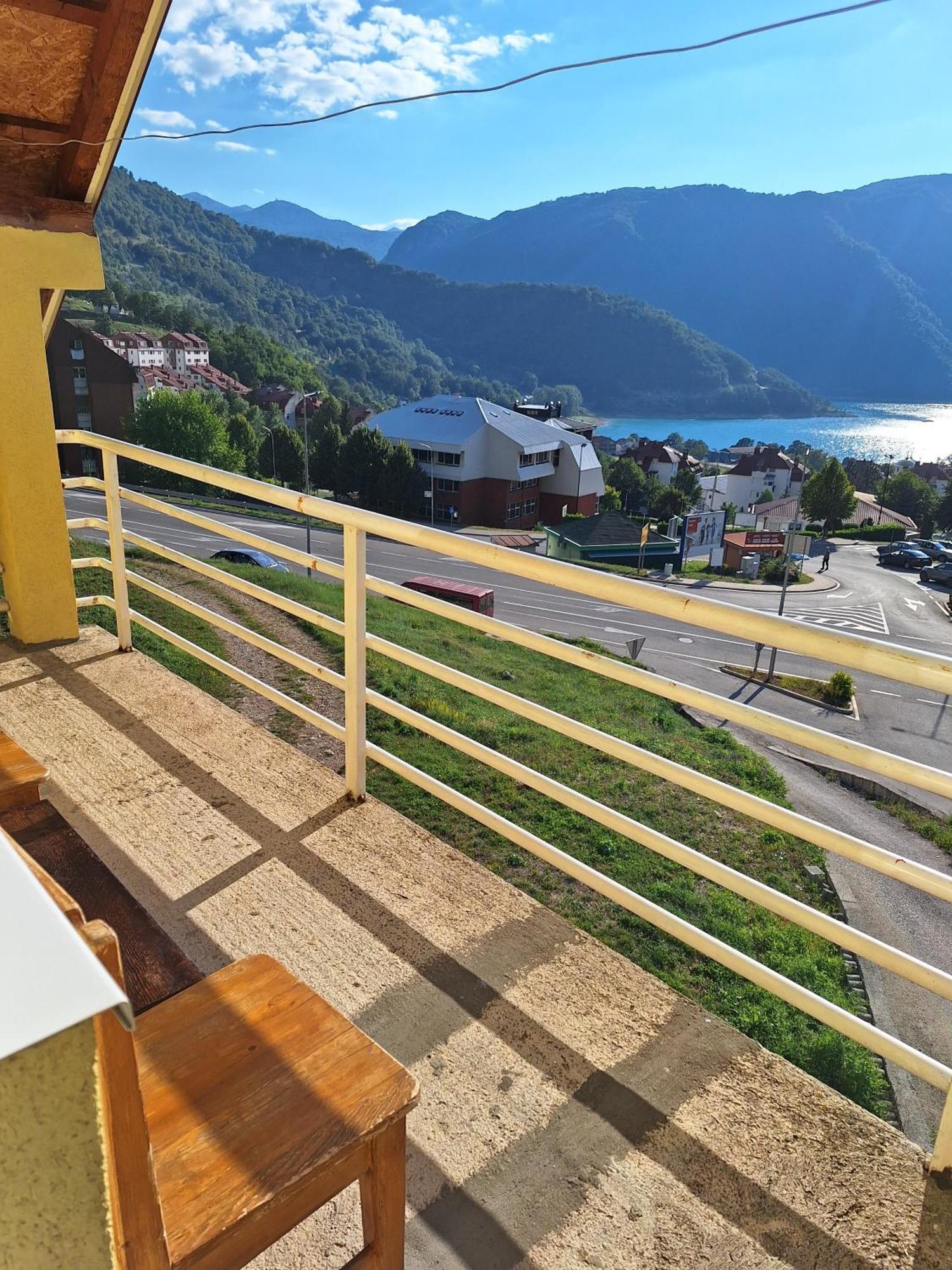 Apartman Ognjenovic Apartment ปลูชิเน ภายนอก รูปภาพ