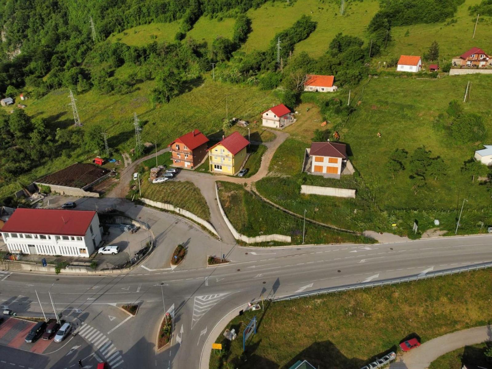 Apartman Ognjenovic Apartment ปลูชิเน ภายนอก รูปภาพ